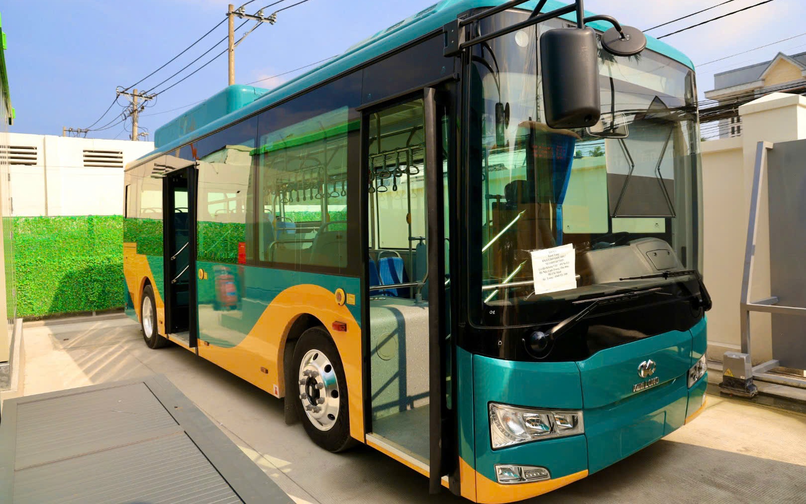 Thu hơn 22 tỉ đồng mỗi năm khi lắp trụ sạc ở 19 bến xe buýt tại TPHCM