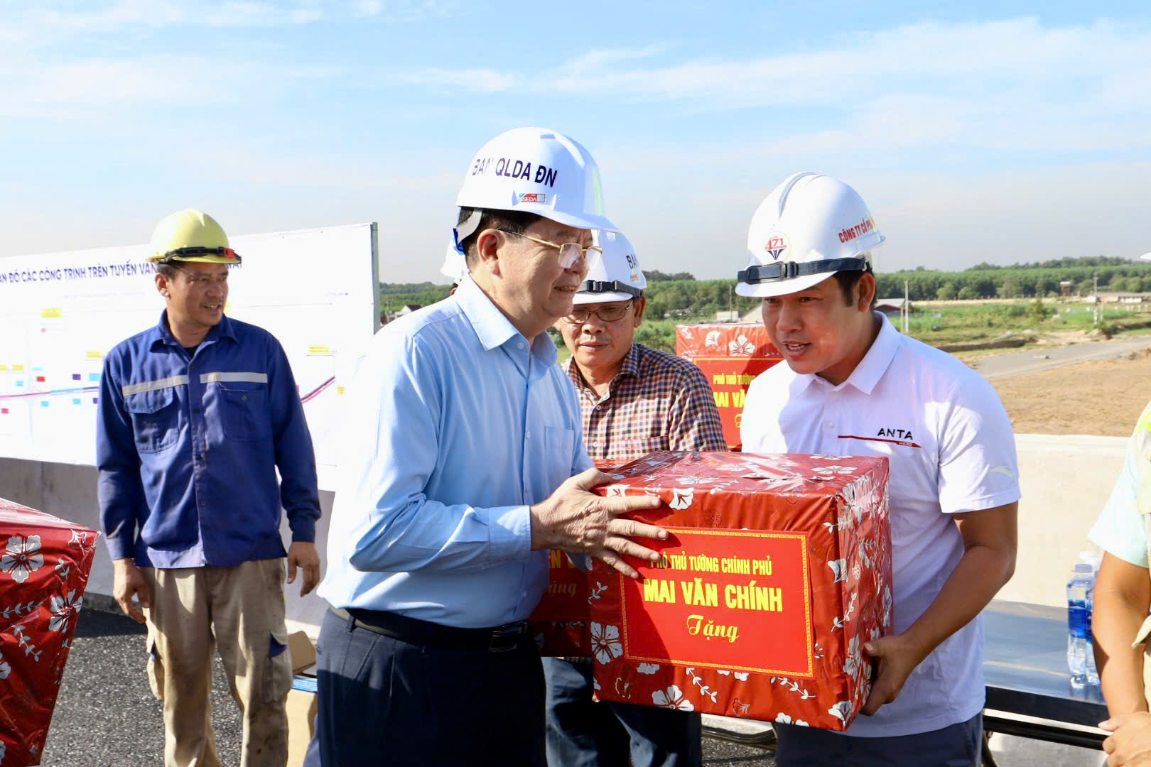 Những c&acirc;y số V&agrave;nh đai 3 đầu ti&ecirc;n sắp th&ocirc;ng xe đạt tiến độ ra sao? - Ảnh 9.