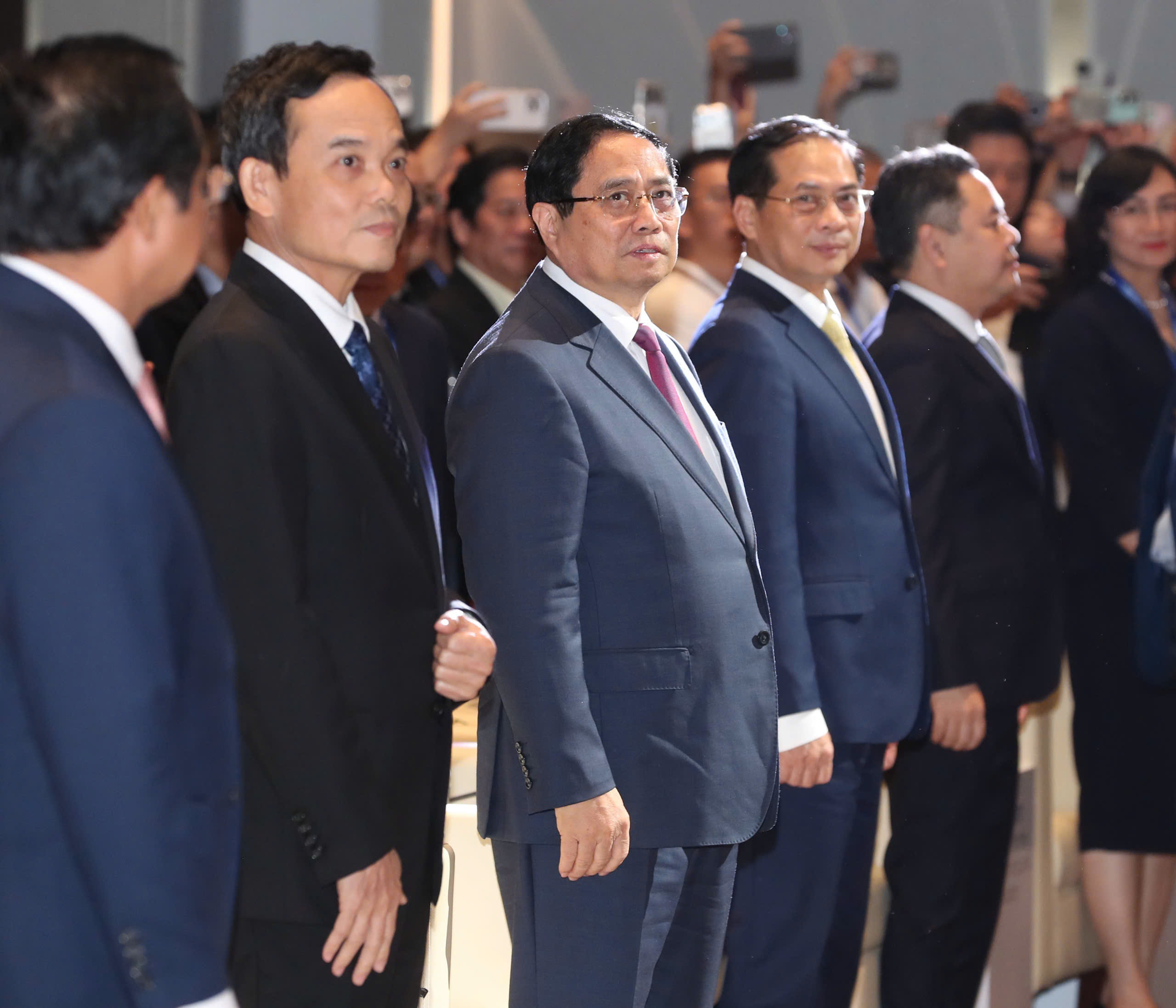 H&igrave;nh ảnh Thủ tướng Ch&iacute;nh phủ Phạm Minh Ch&iacute;nh dự Diễn đ&agrave;n kinh tế m&ugrave;a thu 2025 - Ảnh 3.