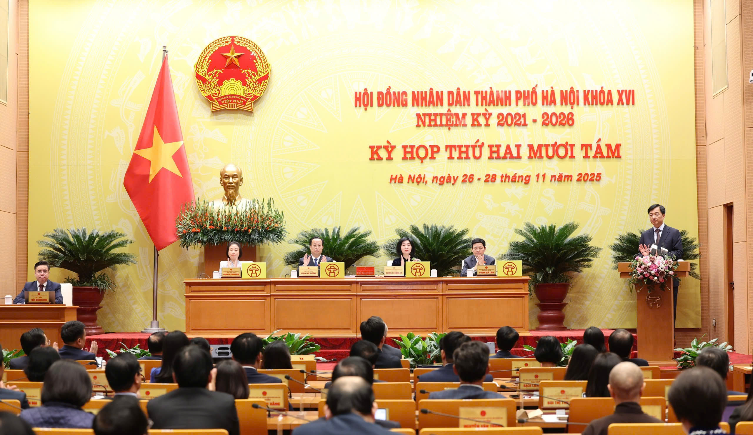 Bí thư Thành ủy Hà Nội: Cần sớm phát hiện các "điểm nghẽn" - Ảnh 1.