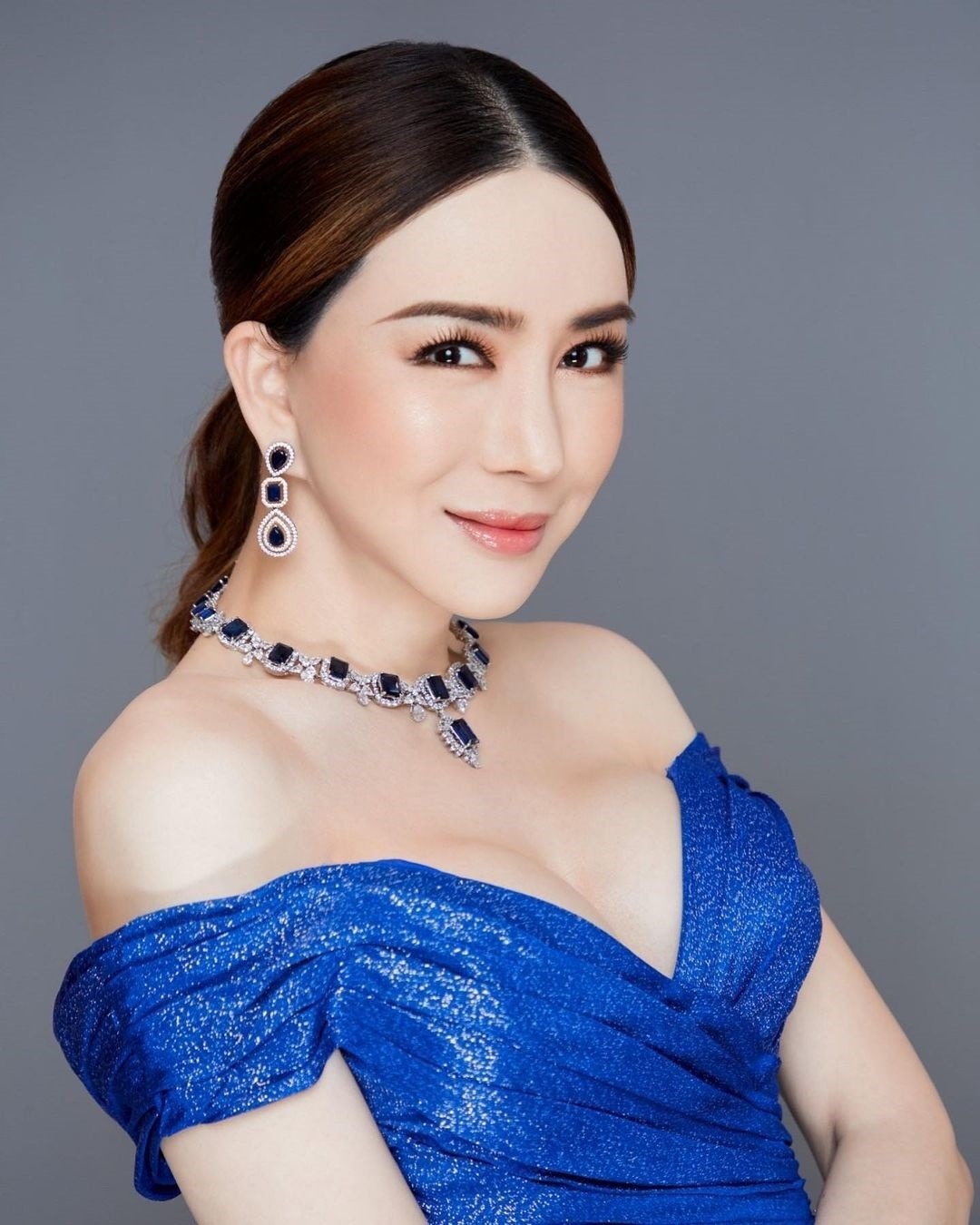 Lệnh bắt khẩn cấp "bà trùm hoa hậu" - Ảnh 1.