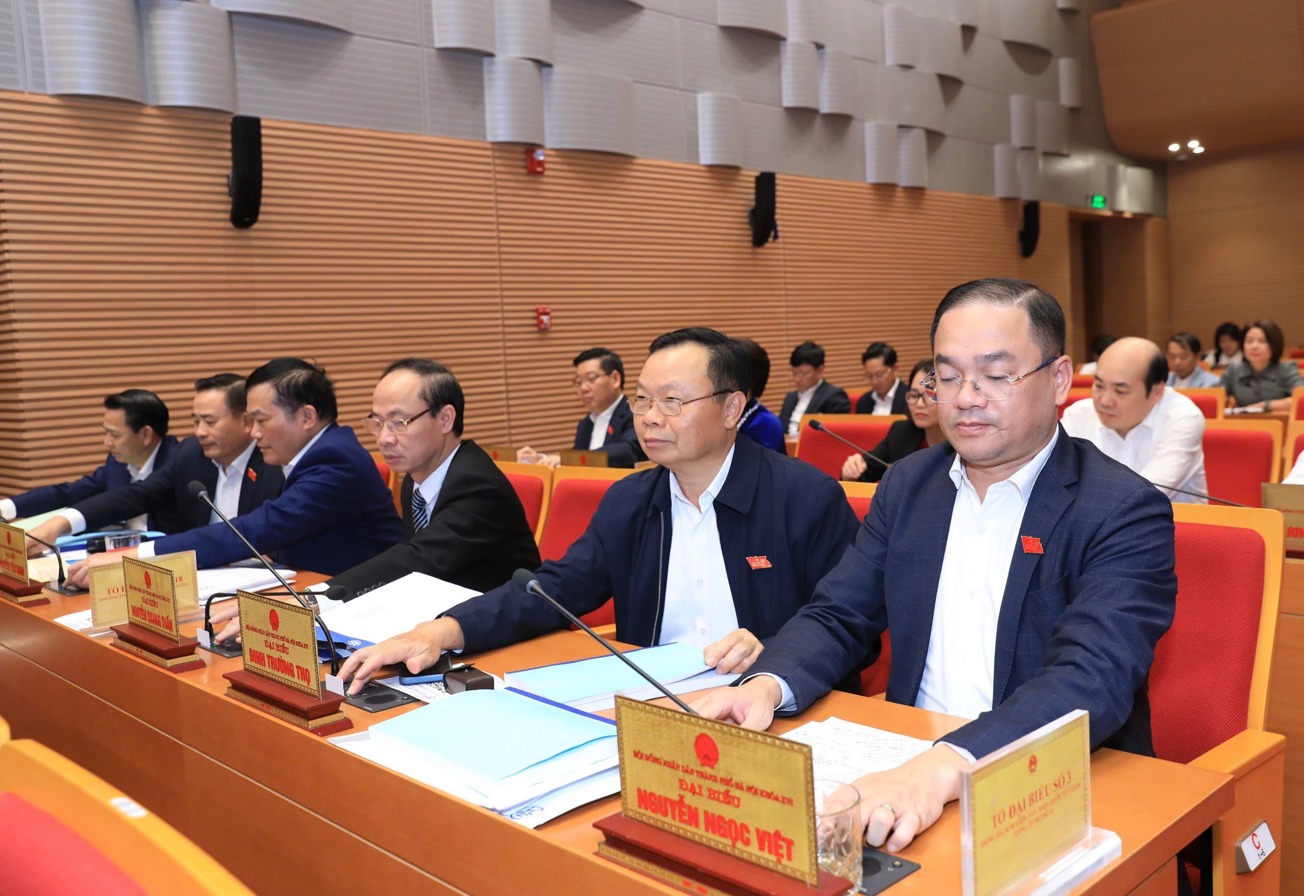 H&agrave; Nội cấm xe m&aacute;y chạy xăng dầu theo giờ tại 9 phường V&agrave;nh đai 1 từ 2026 - Ảnh 1.