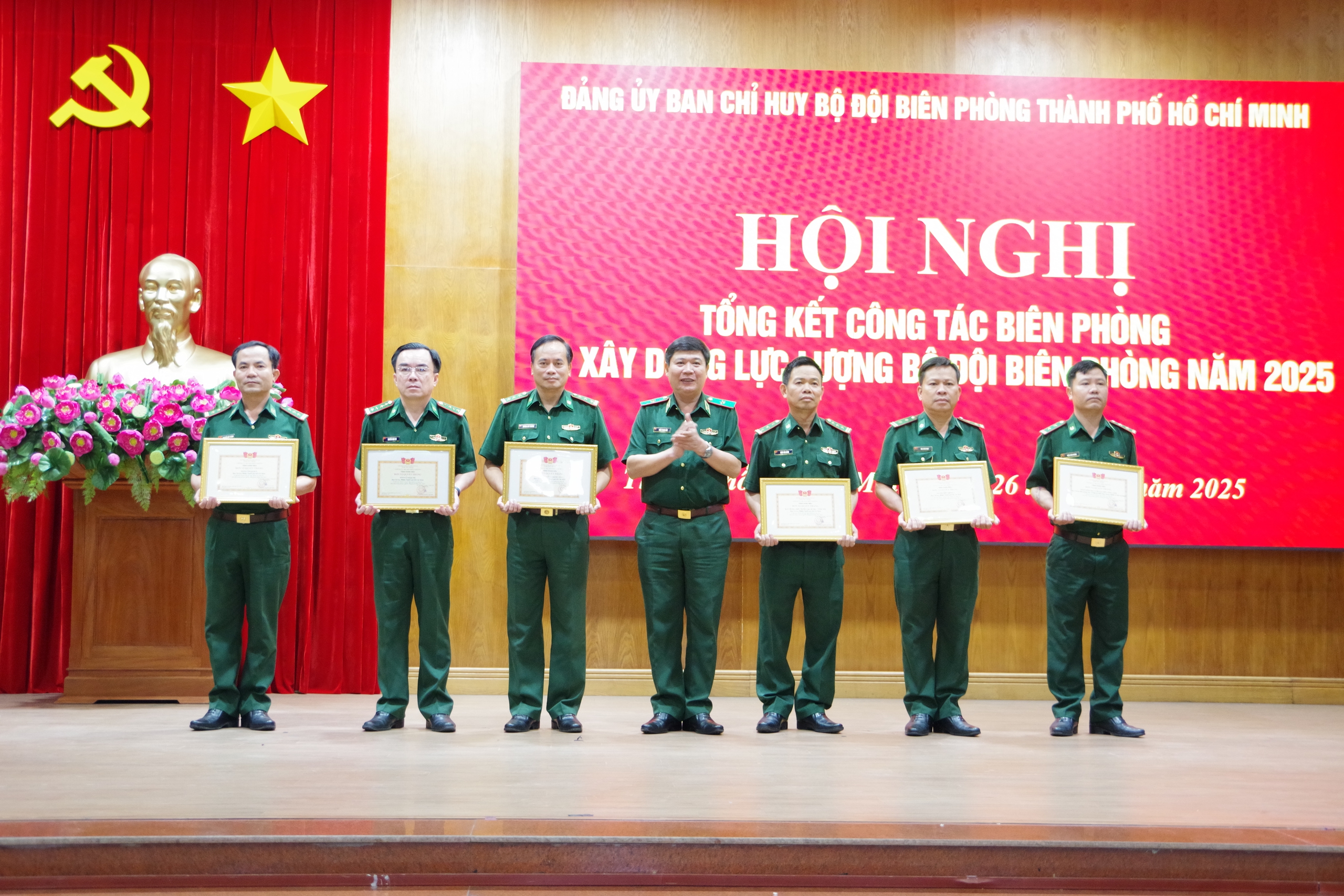 Bộ đội Bi&ecirc;n ph&ograve;ng TP HCM triệt ph&aacute; hơn 300 vụ vi phạm v&agrave; nhiều đường d&acirc;y ma t&uacute;y - Ảnh 2.