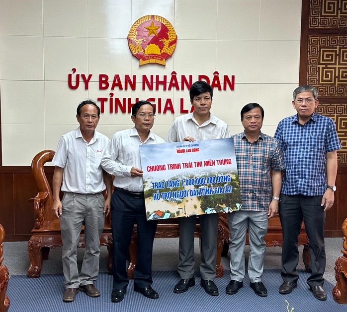 &ldquo;Tr&aacute;i tim miền Trung&rdquo; đến với người d&acirc;n bị thiệt hại nặng do b&atilde;o lũ ở Gia Lai - Ảnh 2.