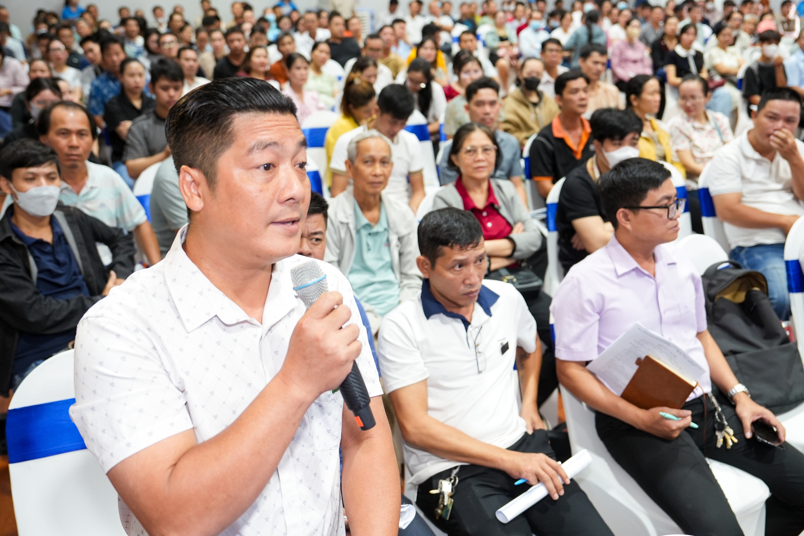 Hộ kinh doanh tìm hiểu về kê khai, nộp thuế theo doanh thu - Ảnh 1.