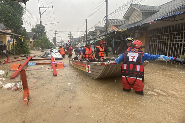Nhiều bệnh viện kêu cứu ở Thái Lan vì lũ lụt - Ảnh 3.