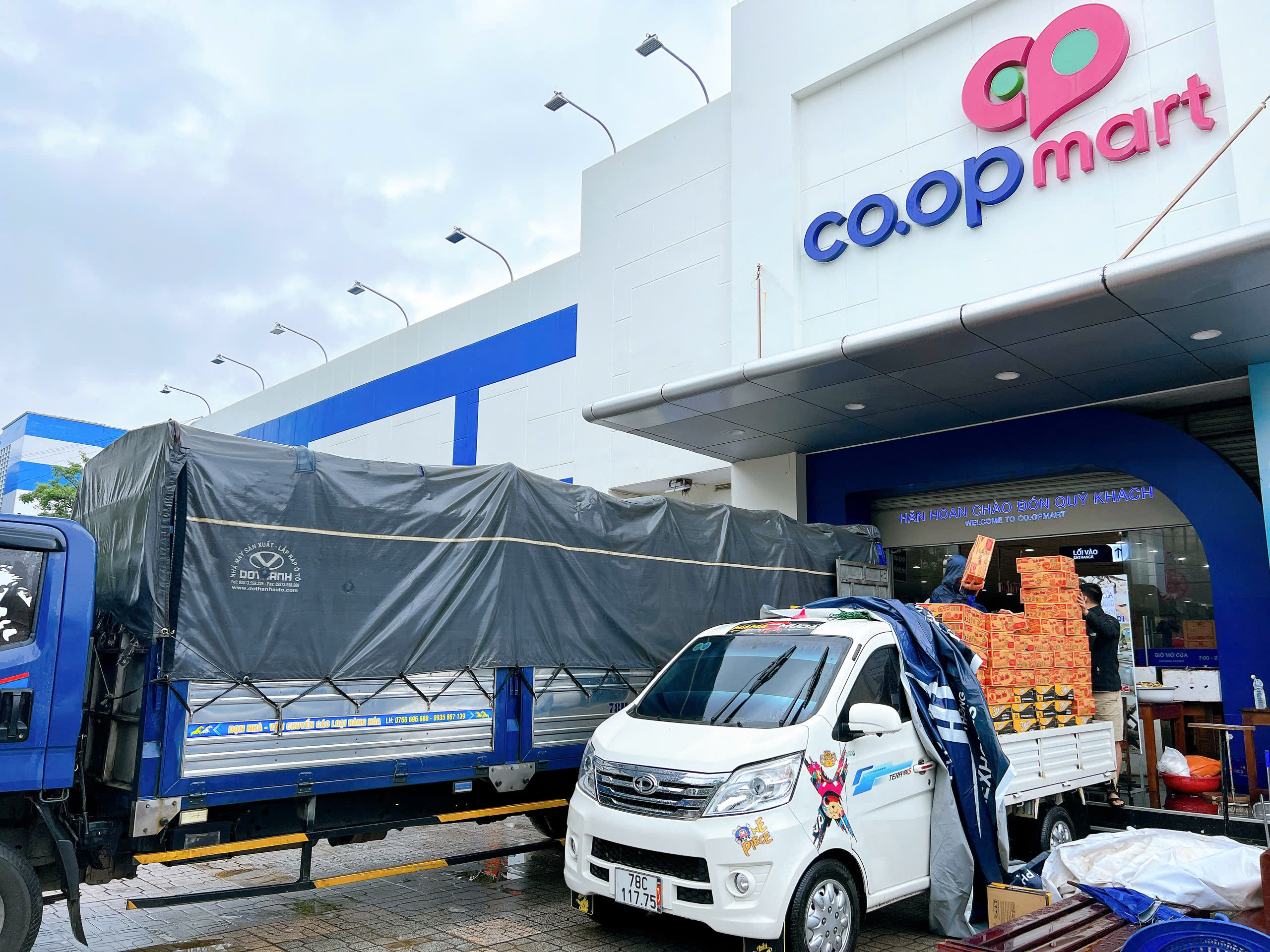 Saigon Co.op c&ugrave;ng b&agrave; con miền Trung - T&acirc;y Nguy&ecirc;n t&aacute;i thiết cuộc sống - Ảnh 1.