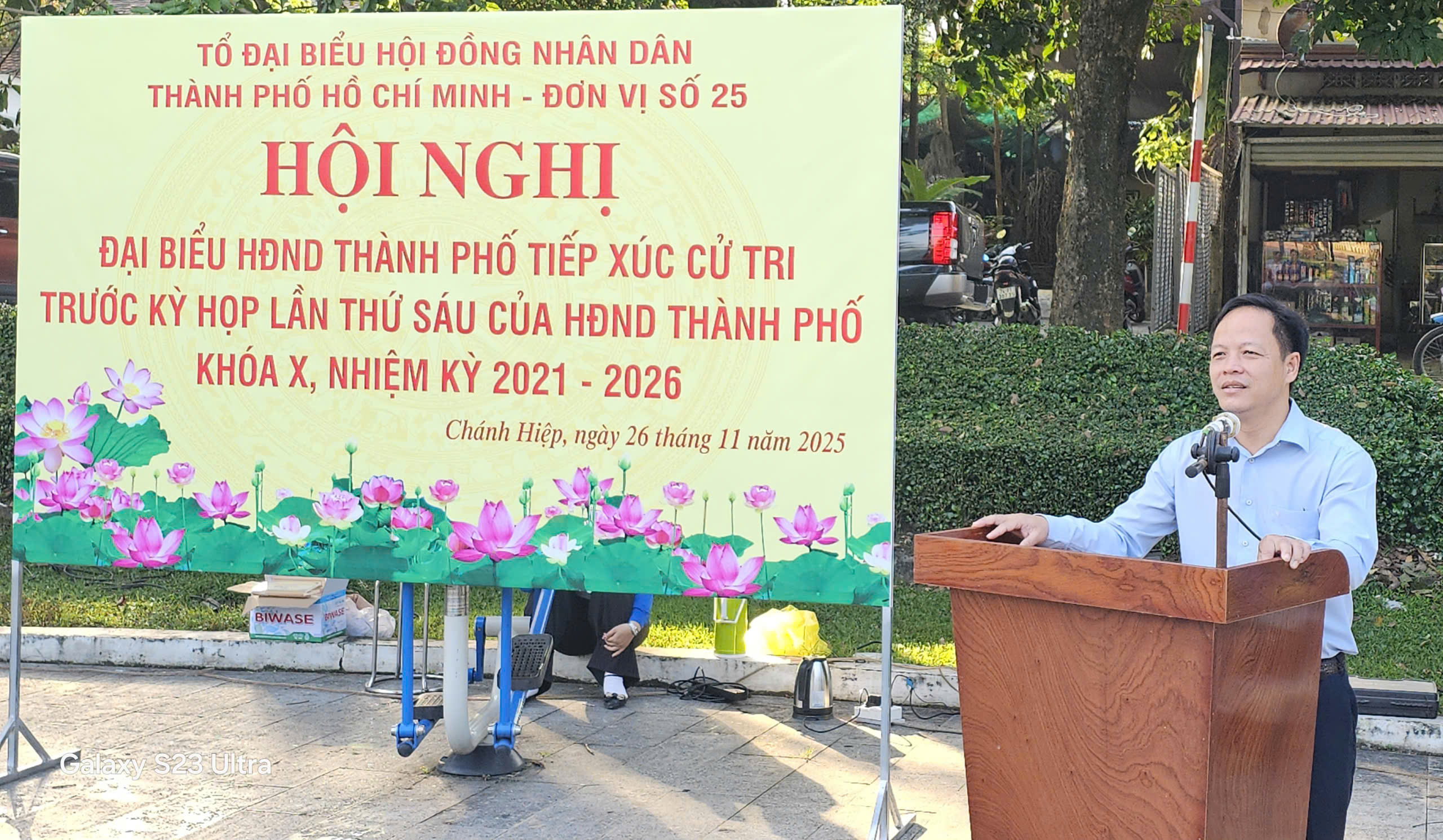 Tiếp xúc cử tri tại phường Chánh Hiệp TPHCM qua mã QR mang lại hiệu quả cao - Ảnh 3.