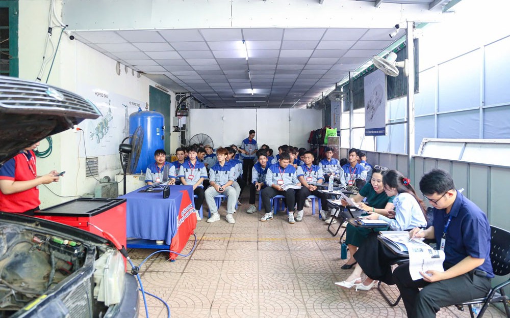 Gắn đào tạo với thị trường lao động