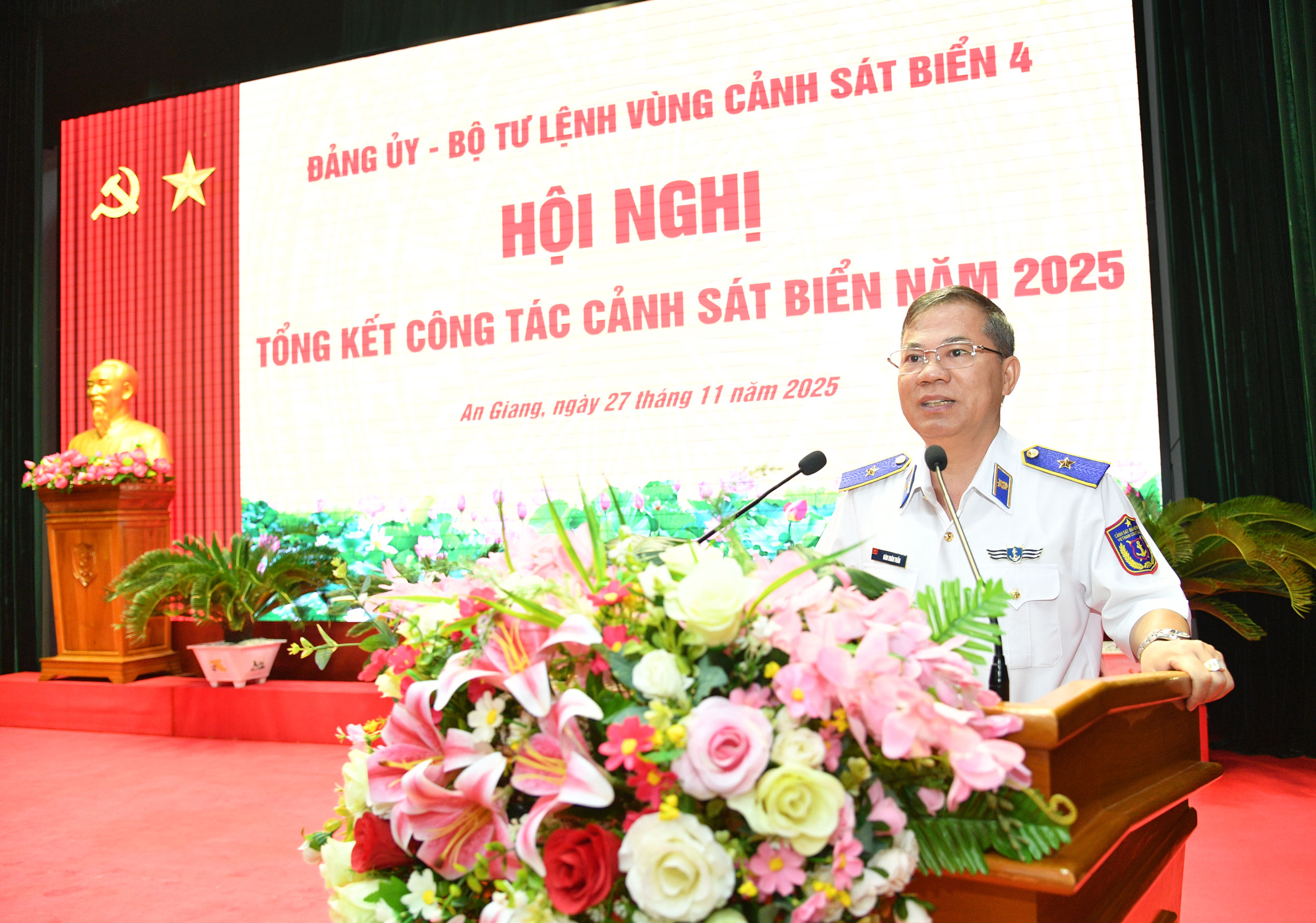 Cảnh sát biển ở Phú Quốc thu giữ hơn 2 triệu lít dầu D.O - Ảnh 1.