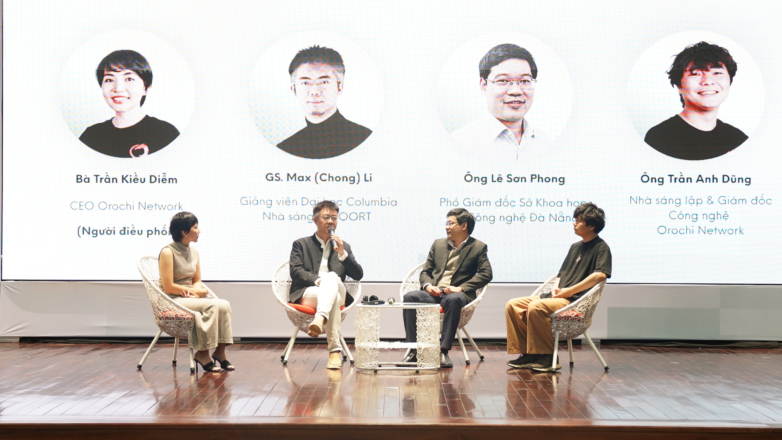 Đà Nẵng tăng tốc chiến lược AI với SuperEdge AI Summit 2025 - Ảnh 2.