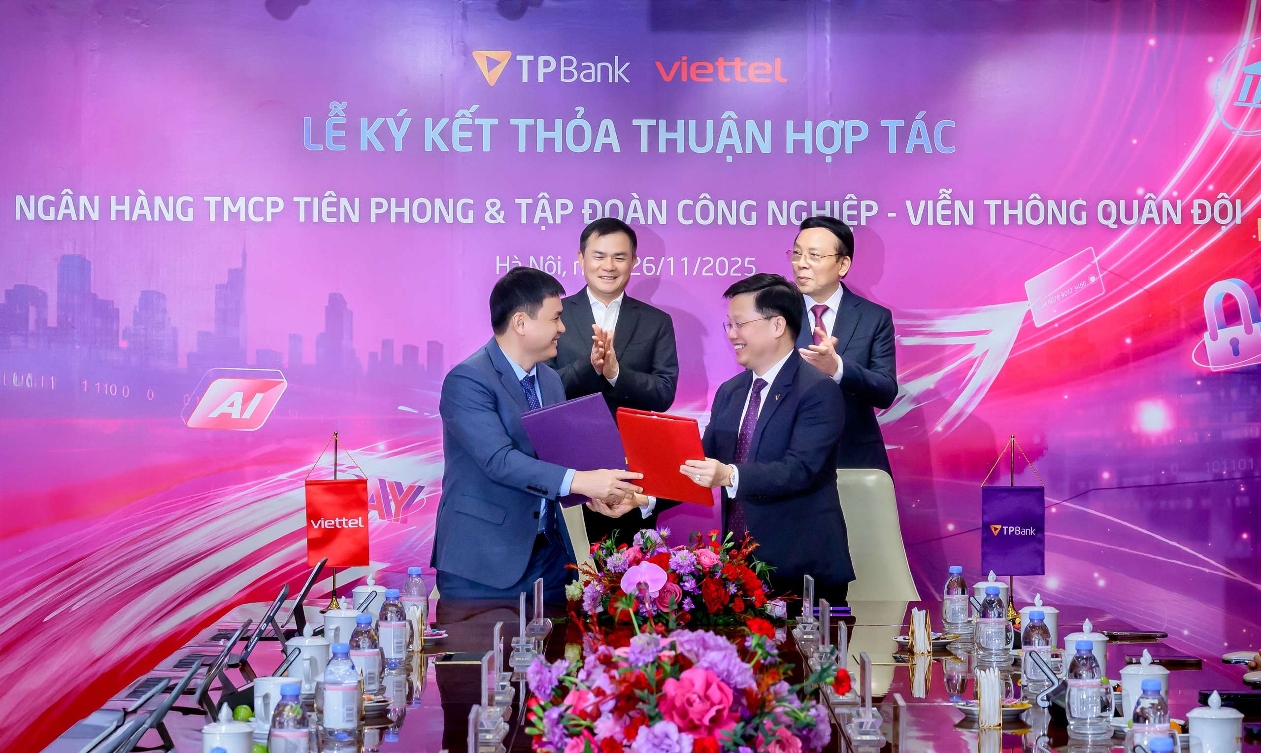 Hợp t&aacute;c chiến lược th&uacute;c đẩy chuyển đổi số to&agrave;n diện giữa TPBank v&agrave; Viettel - Ảnh 1.