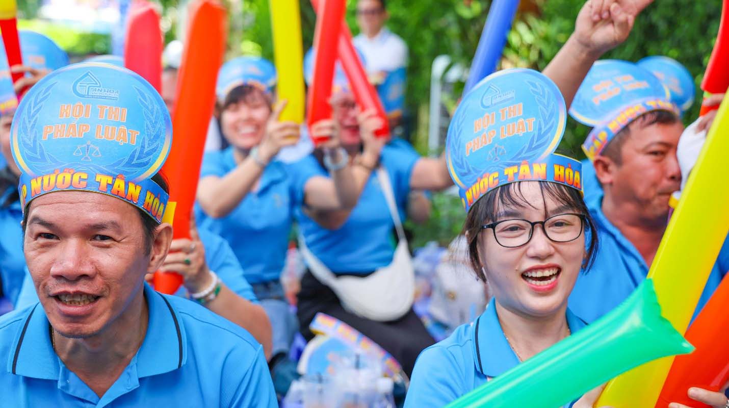 Sôi nổi chung kết Hội thi Tìm hiểu Pháp luật 2025 tại SAWACO - Ảnh 3.