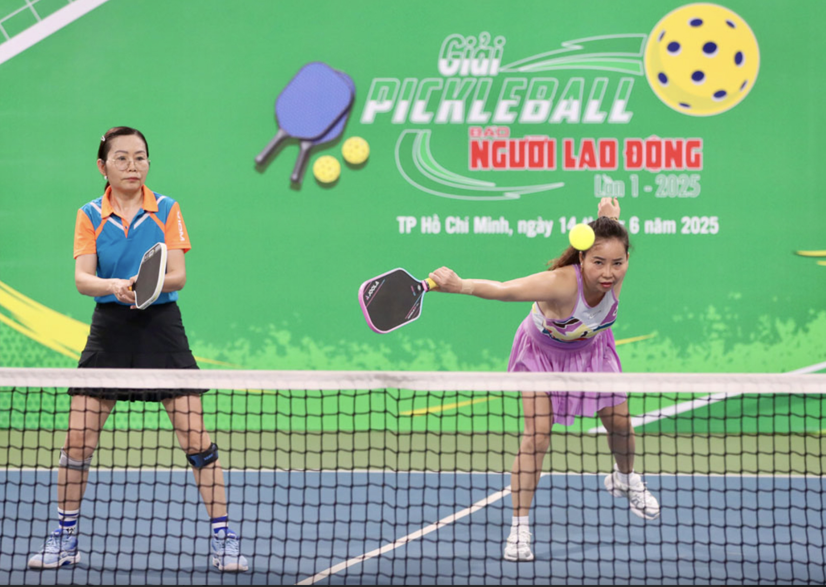 Nhiều nghệ sĩ, người nổi tiếng tham dự Giải pickleball "Vòng tay yêu thương" - Ảnh 1.