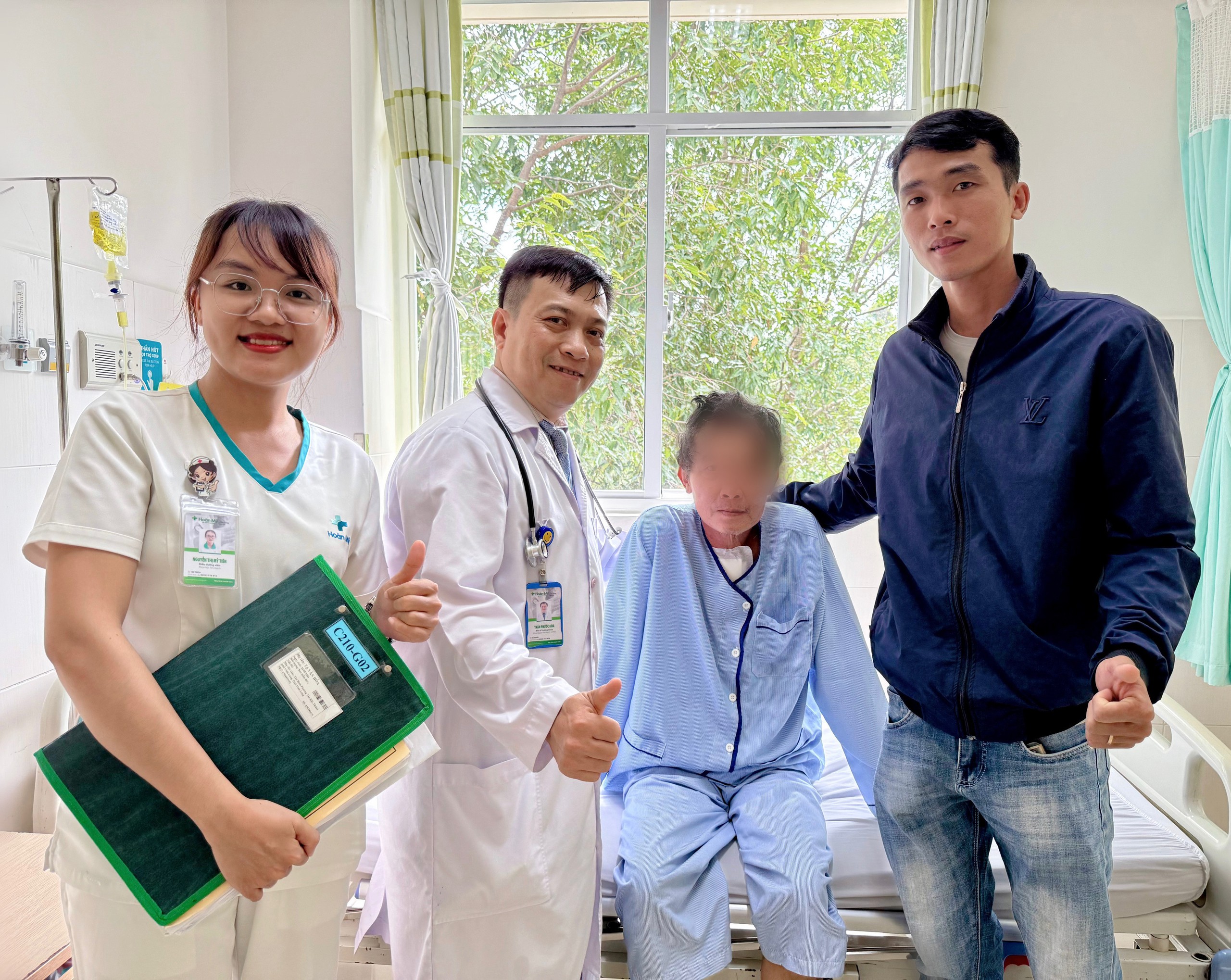 Hội nghị khoa học phẫu thuật và can thiệp cấp cứu động mạch chủ tổ chức tại Cần Thơ - Ảnh 5.