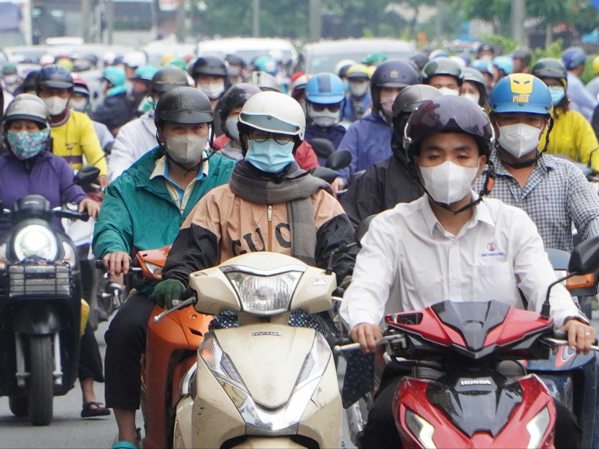 Dự b&aacute;o thời tiết h&ocirc;m nay, 28-11: Lưu &yacute; diễn biến kh&ocirc;ng kh&iacute; lạnh ở TPHCM v&agrave; Nam Bộ - Ảnh 1.