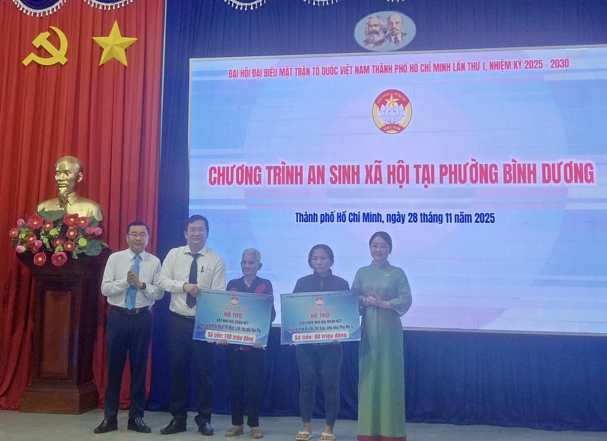 MTTQ Việt Nam TP HCM tặng nhà Đại đoàn kết và quà cho công nhân , học sinh khó khăn - Ảnh 8.