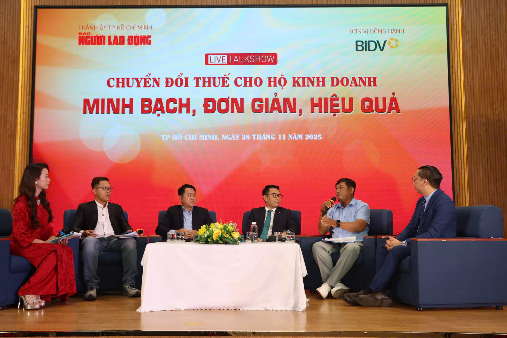 Giải ph&aacute;p gi&uacute;p hộ kinh doanh bớt lo khi Chuyển đổi thuế kho&aacute;n sang k&ecirc; khai - Ảnh 2.