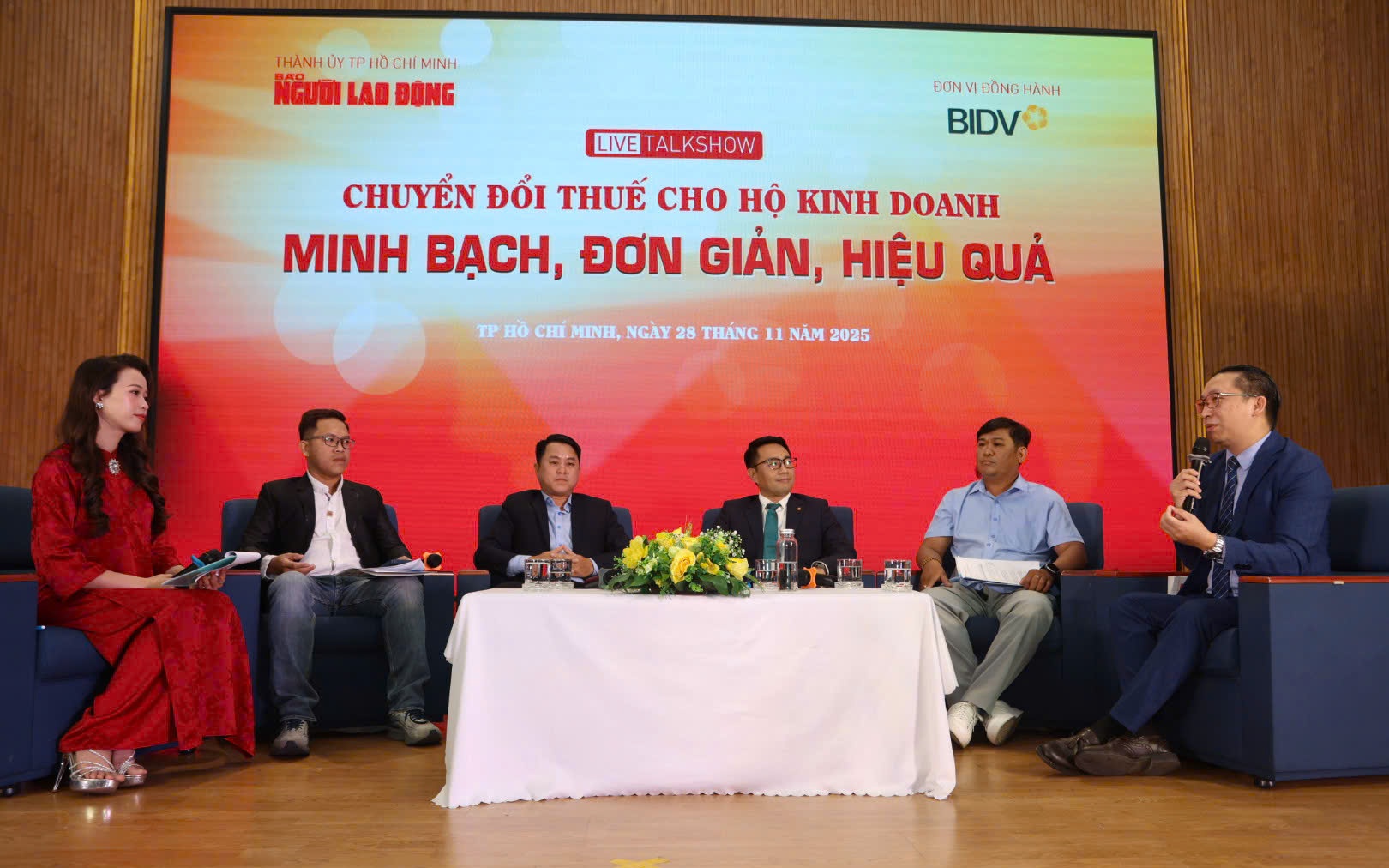 Talkshow "Chuyển đổi thuế cho hộ kinh doanh: Minh bạch, đơn giản, hiệu quả"