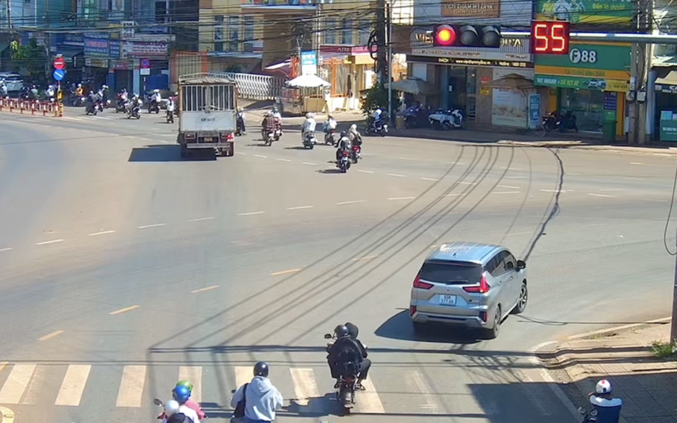 Công bố danh sách chi tiết phương tiện vượt đèn đỏ bị phạt nguội ở Đồng Nai
