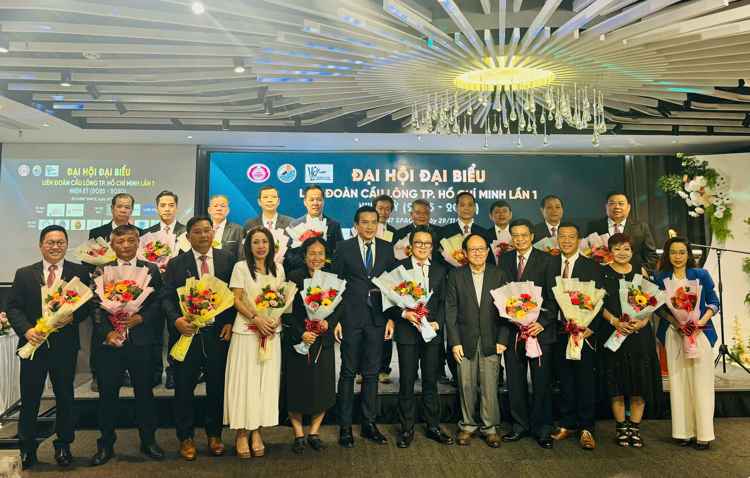 Doanh nhân Nguyễn Phương Nam làm chủ tịch Liên đoàn Cầu lông TP HCM - Ảnh 1.