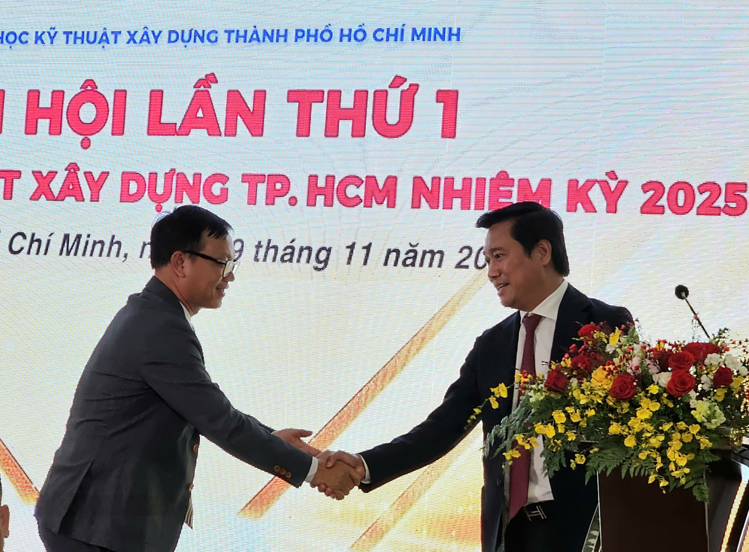 TS L&ecirc; Như Thạch giữ chức Chủ tịch Hội Khoa học Kỹ thuật X&acirc;y dựng TPHCM - Ảnh 3.