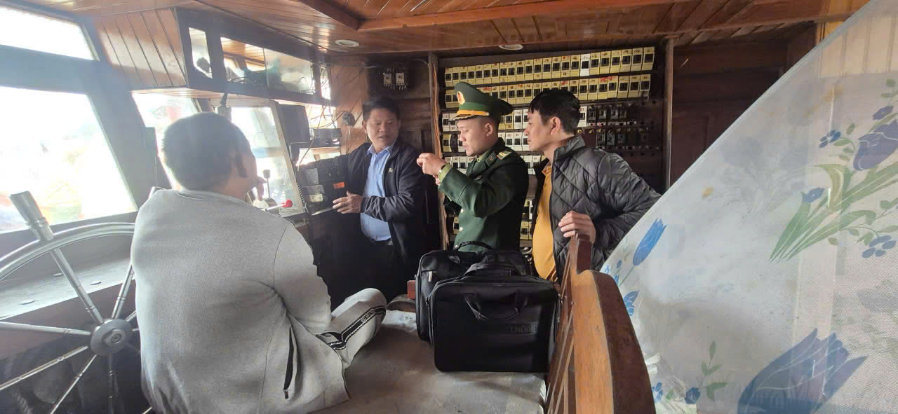 Hai tàu cá Quảng Trị bất ngờ "mất tích": Sự thật phía sau vụ việc gây chú ý - Ảnh 1.