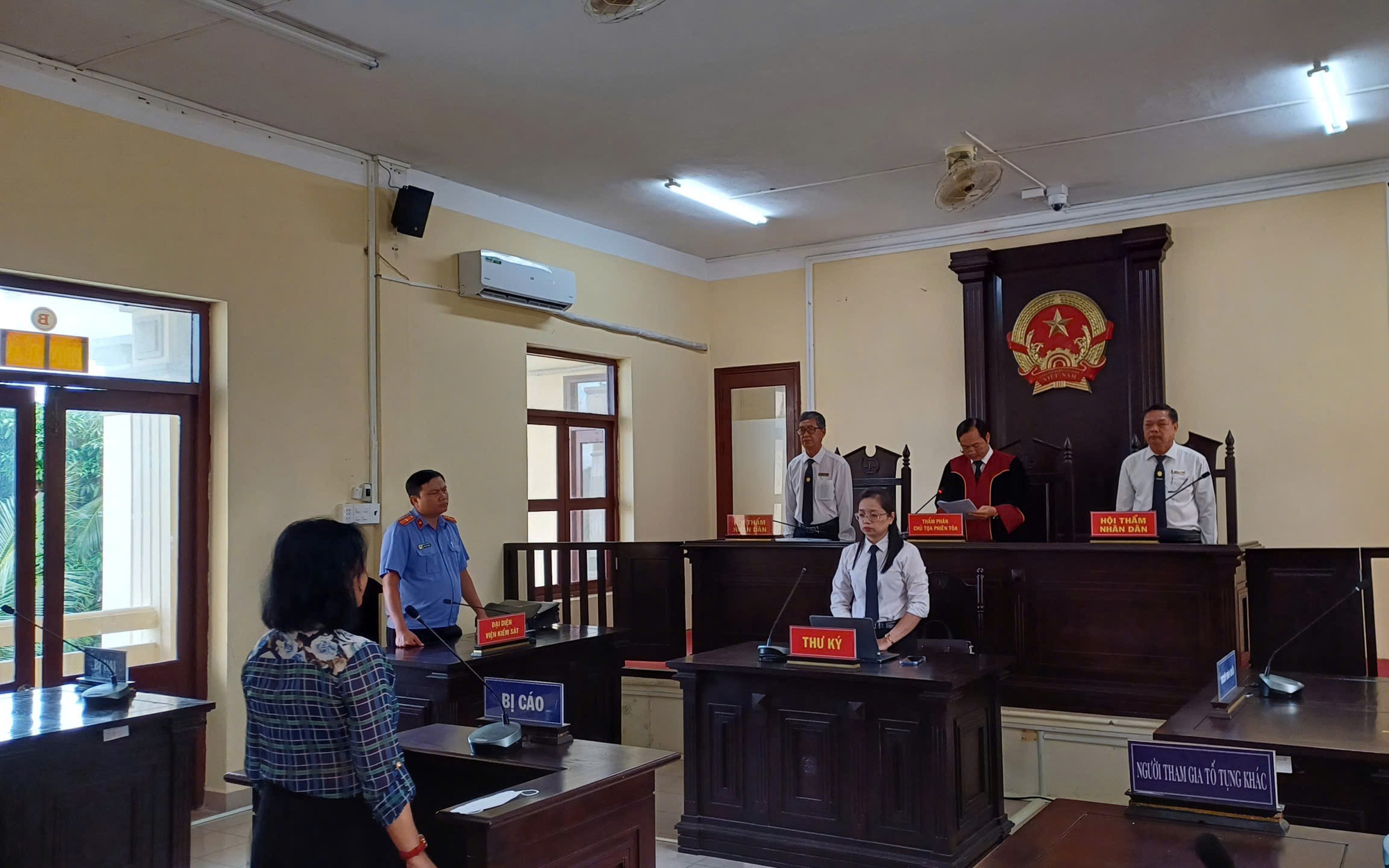 Nữ "đại gia" ở Cà Mau lãnh án vì hủy hoại tài sản hơn 35 triệu đồng