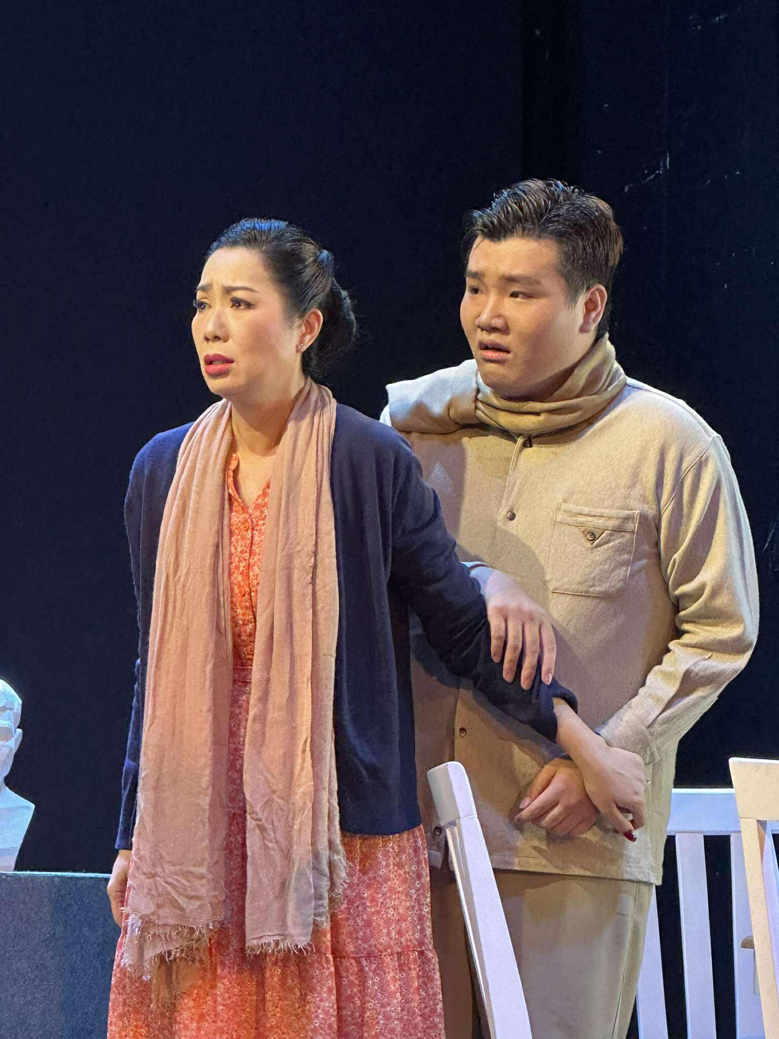 Trịnh Kim Chi, Trung Dũng, Vũ Xu&acirc;n Trang, Ho&agrave;ng Thy hội ngộ cảm x&uacute;c trong kịch "Truy t&acirc;m" - Ảnh 3.