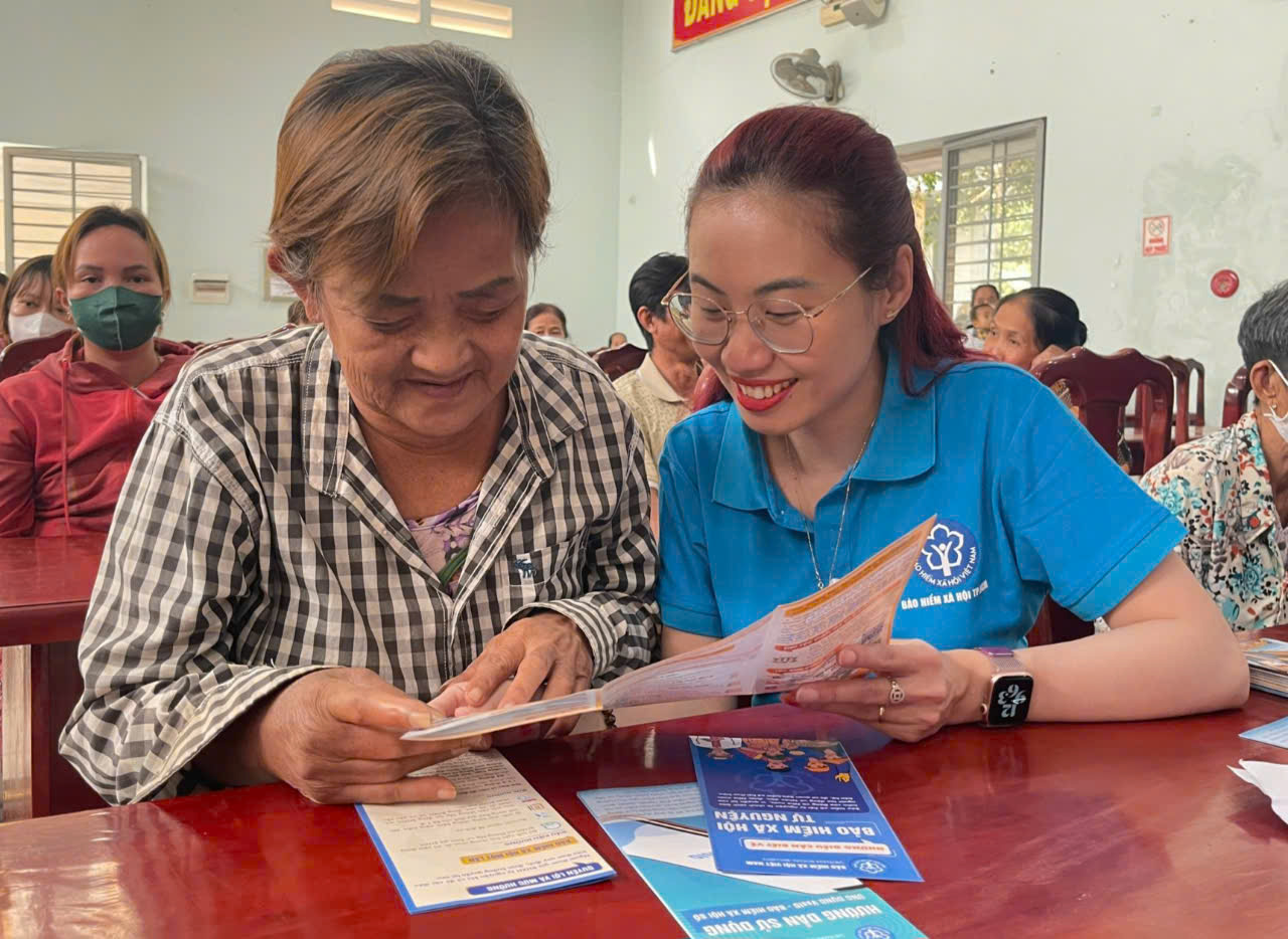 Hai khoản tiền mà người lao động đủ điều kiện hưởng lương hưu không được nhận - Ảnh 1.
