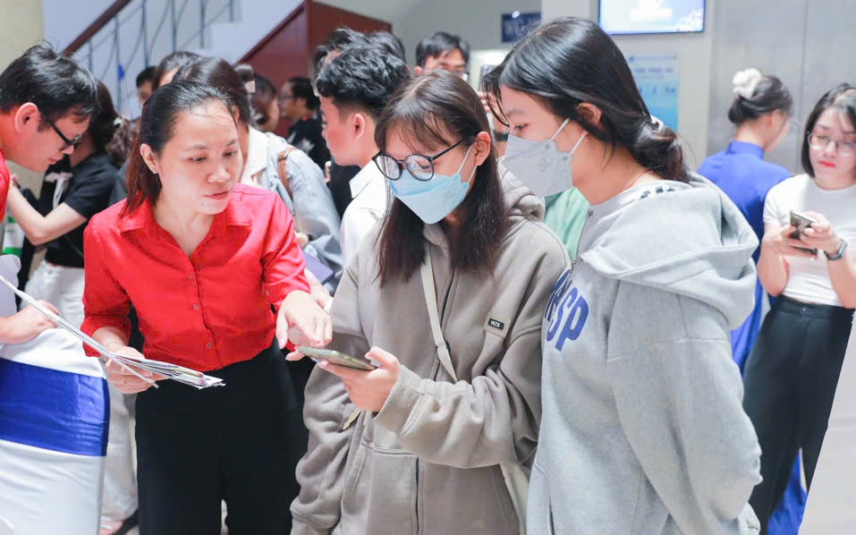 THIẾU HỤT LAO ĐỘNG lành nghề (*): Đừng để khan hiếm mới đào tạo