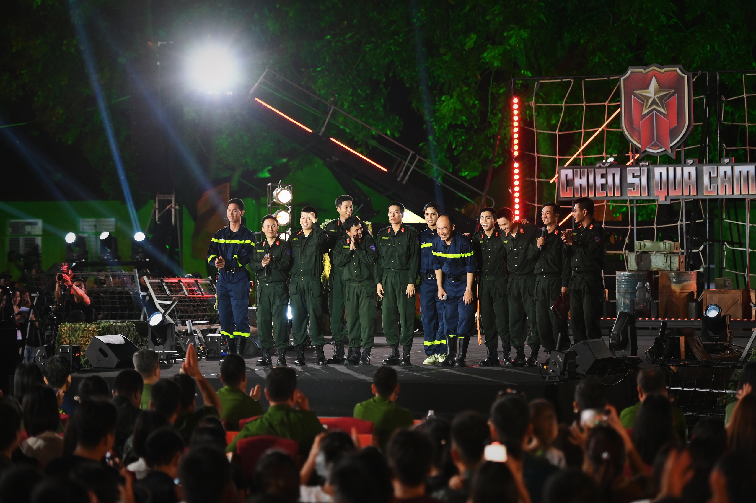 "Thập diện mai phục" sào huyệt của đối tượng truy nã khép lại mùa 1 "Chiến sĩ quả cảm" - Ảnh 1.