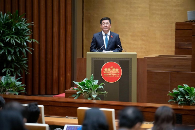 Từ vụ Hoa hậu Th&ugrave;y Ti&ecirc;n quảng c&aacute;o kẹo rau củ, đề xuất "siết" hoạt động livestream b&aacute;n h&agrave;ng  - Ảnh 1.