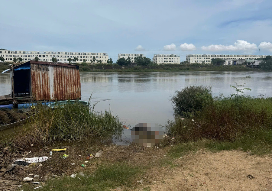 Gia Lai: Bàng hoàng phát hiện thi thể phụ nữ trôi trên sông Hà Thanh - Ảnh 1.