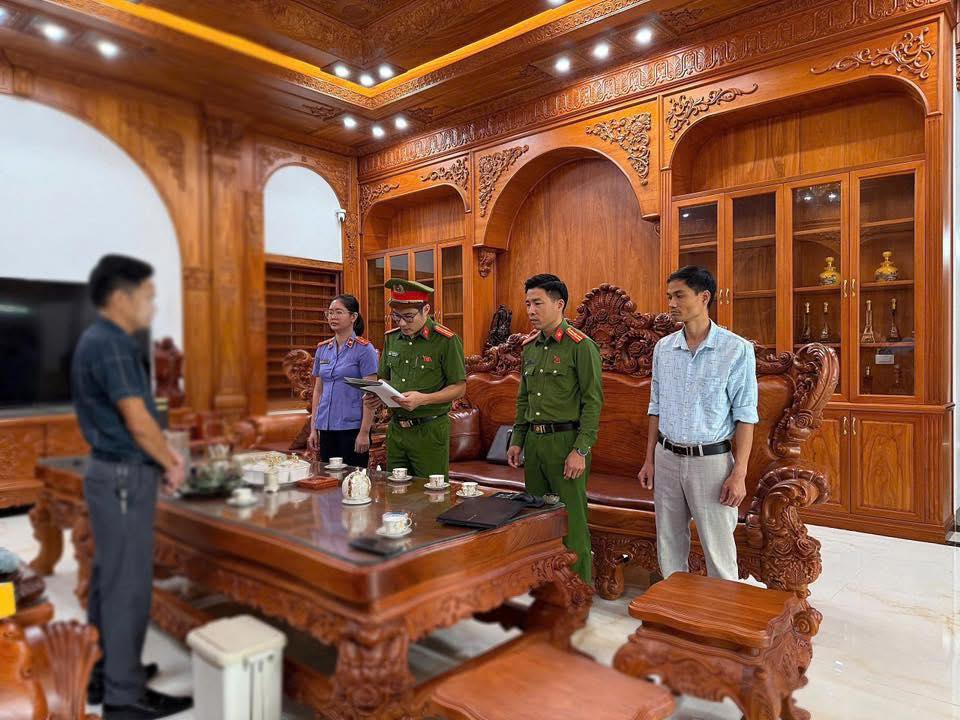 Bị khởi tố vì bán hàng online doanh thu hơn 50 tỉ đồng nhưng khai hơn 300 triệu đồng - Ảnh 1.