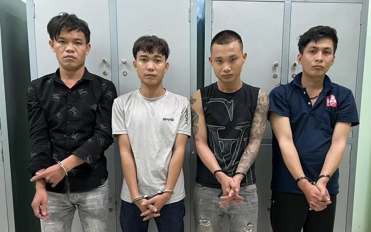 Nhóm "cắt cửa” trộm hàng trăm điện thoại, xe máy: Phức tạp phần bồi thường