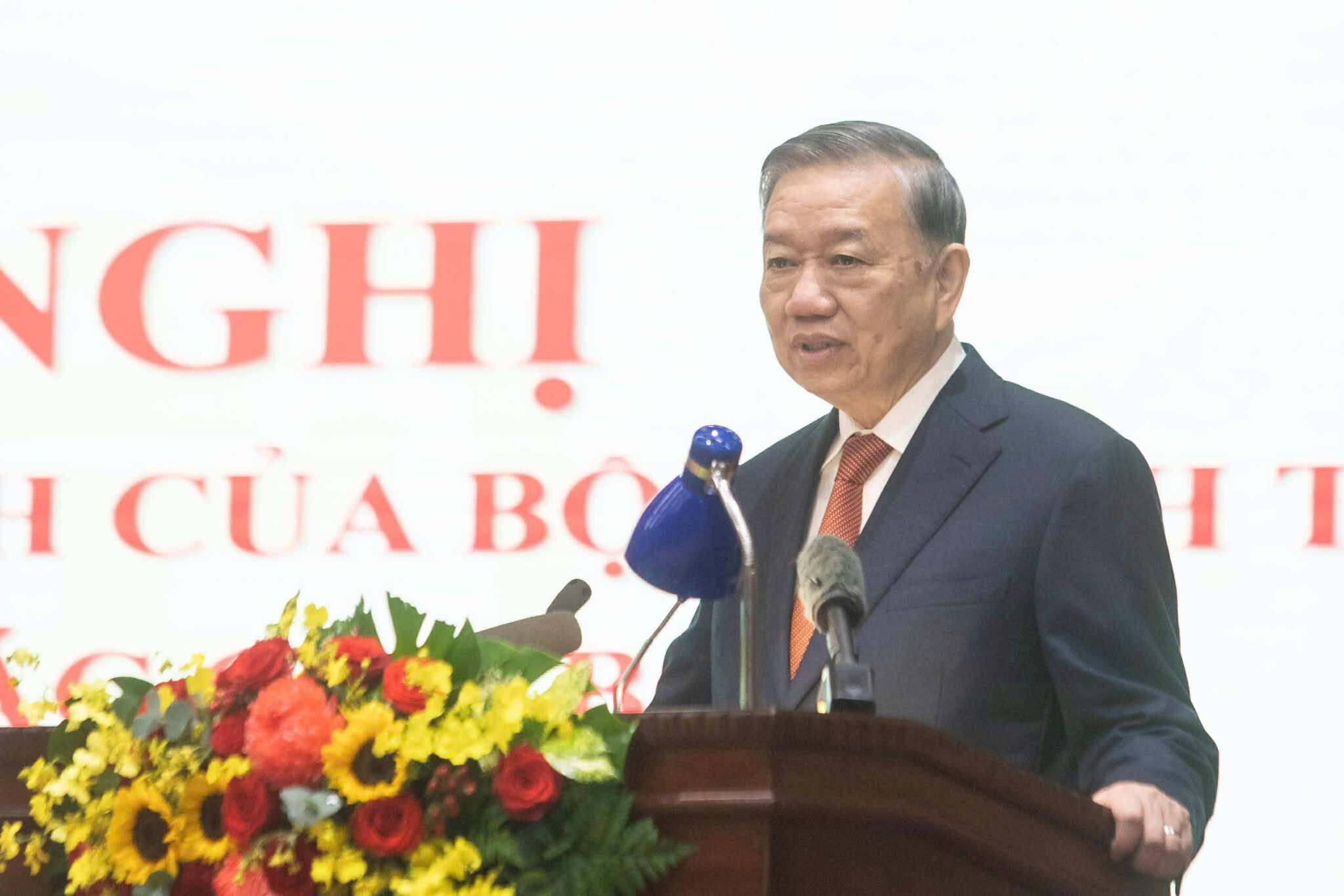 Ông Nguyễn Duy Ngọc giữ chức Bí thư Thành ủy TP Hà Nội - Ảnh 2.