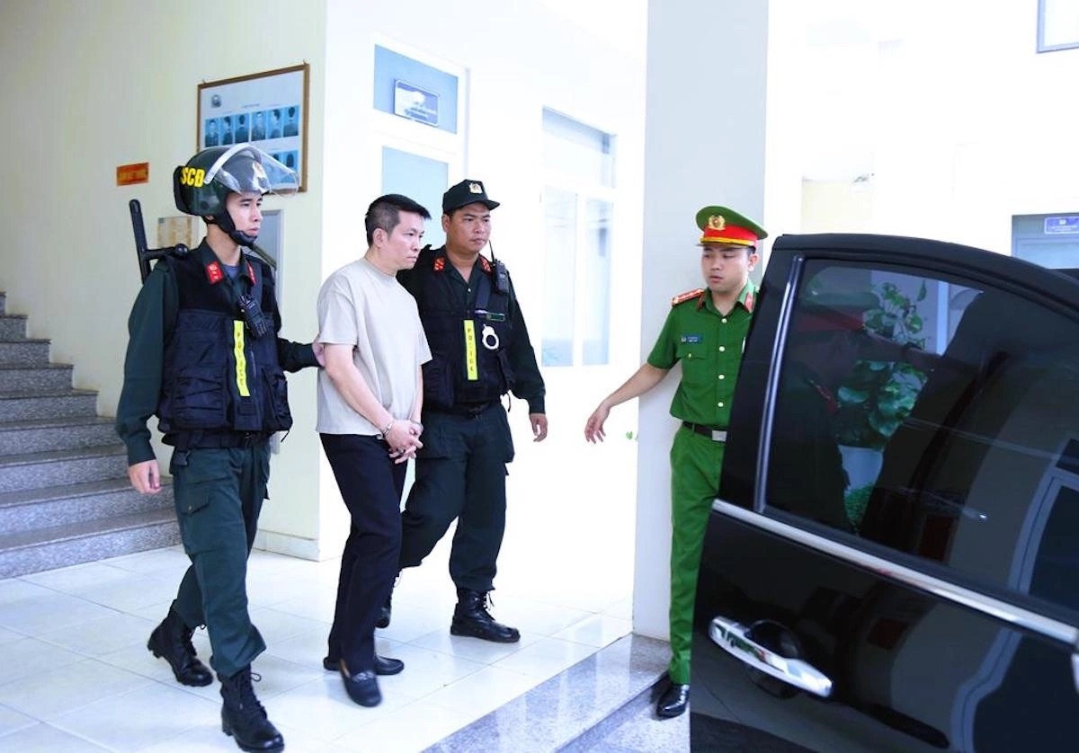 C&ocirc;ng ty của Nguyễn Quốc Vũ: Kinh doanh mỹ phẩm v&agrave; h&agrave;ng giả bị điều tra - Ảnh 1.