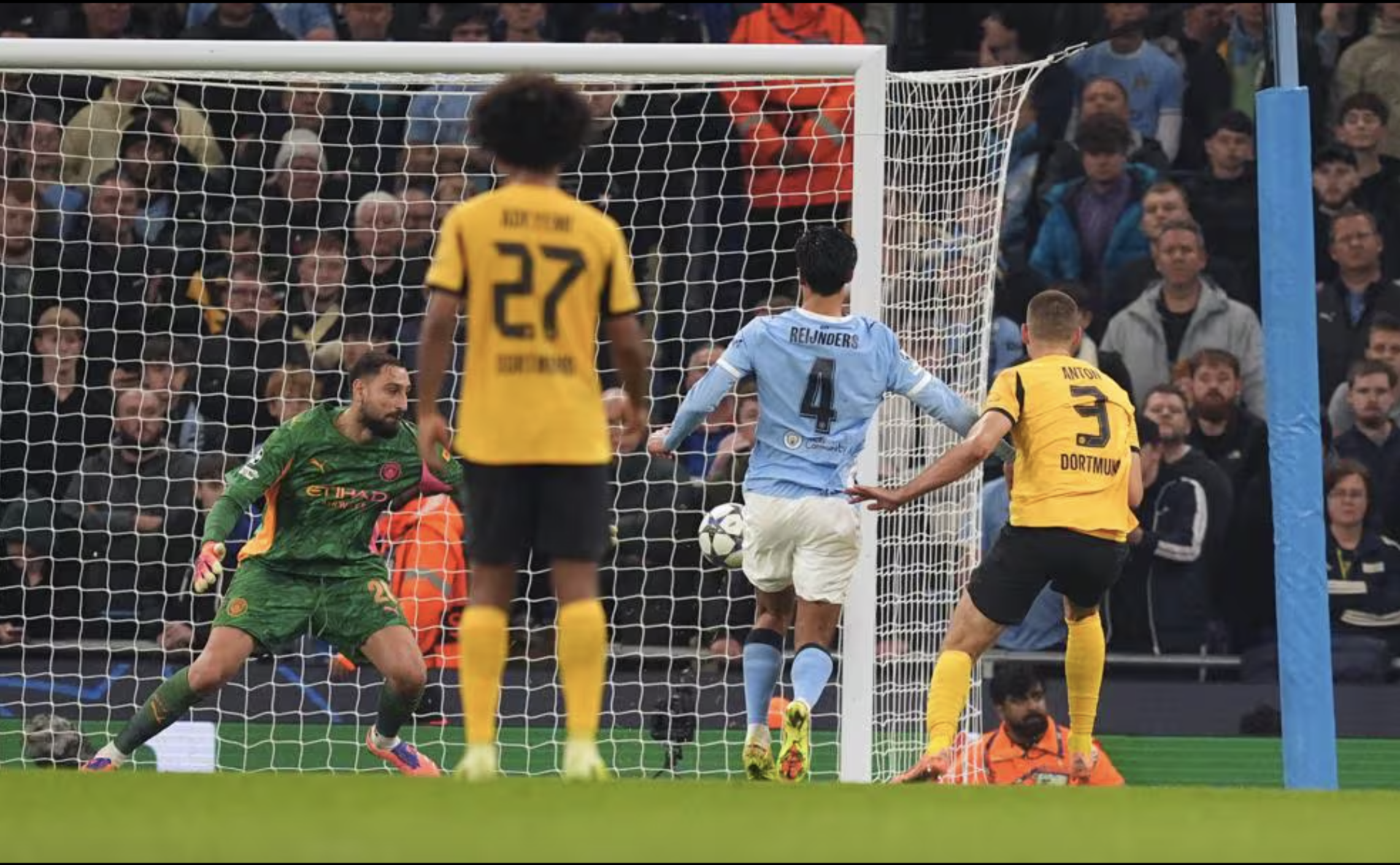 Champions League: Haaland ghi bàn trước cố nhân, Man City thắng "hủy diệt" Dortmund - Ảnh 5.