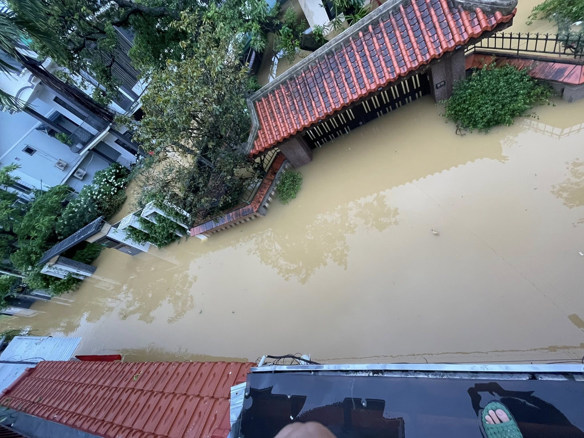 Ảnh hưởng b&atilde;o số 13 - Kalmaegi, mưa lũ ở Huế sẽ như thế n&agrave;o? - Ảnh 1.