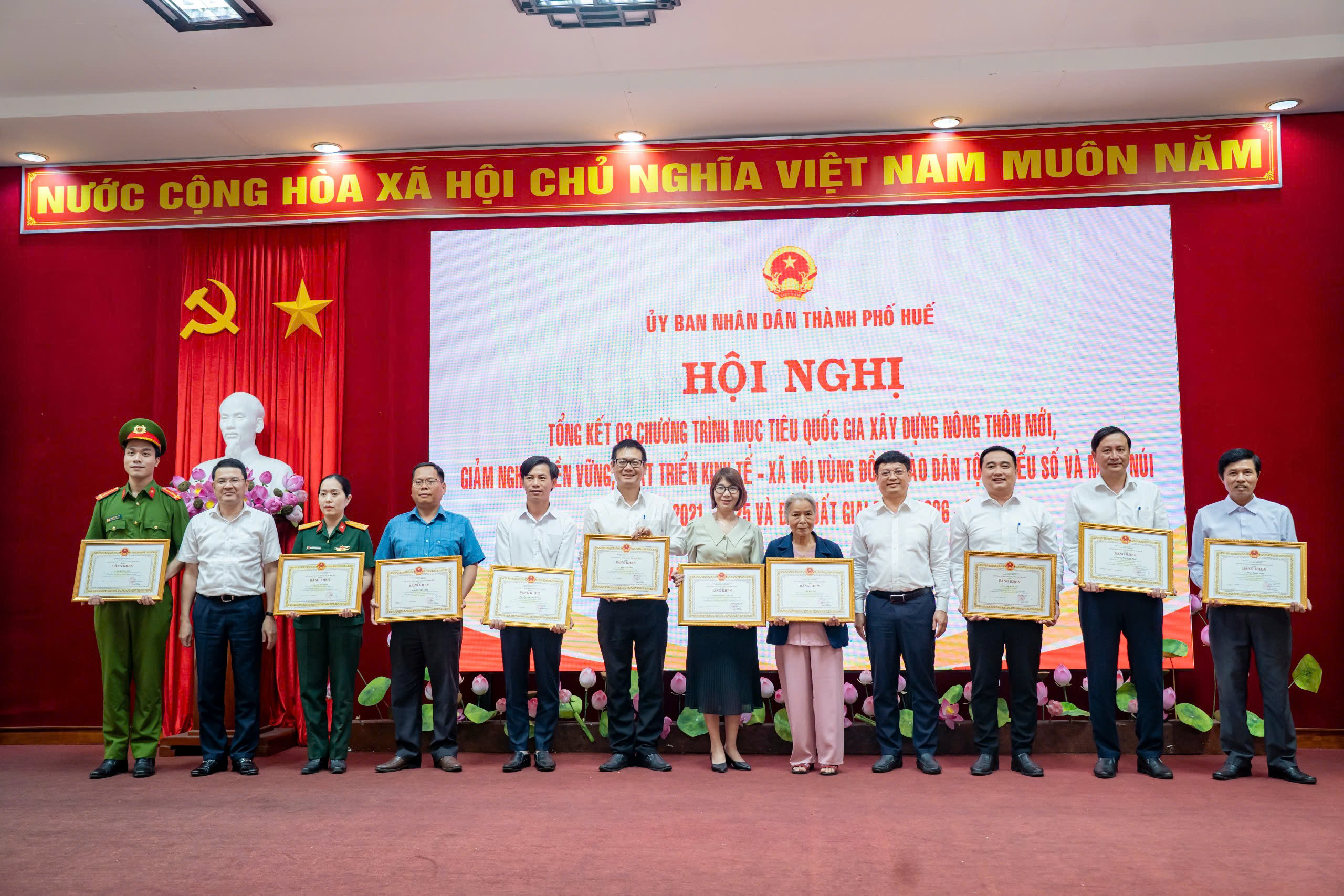 Th&agrave;nh phố Huế: Dấu ấn giảm ngh&egrave;o bền vững từ sự l&atilde;nh đạo của Đảng v&agrave; hệ thống ch&iacute;nh trị - Ảnh 3.