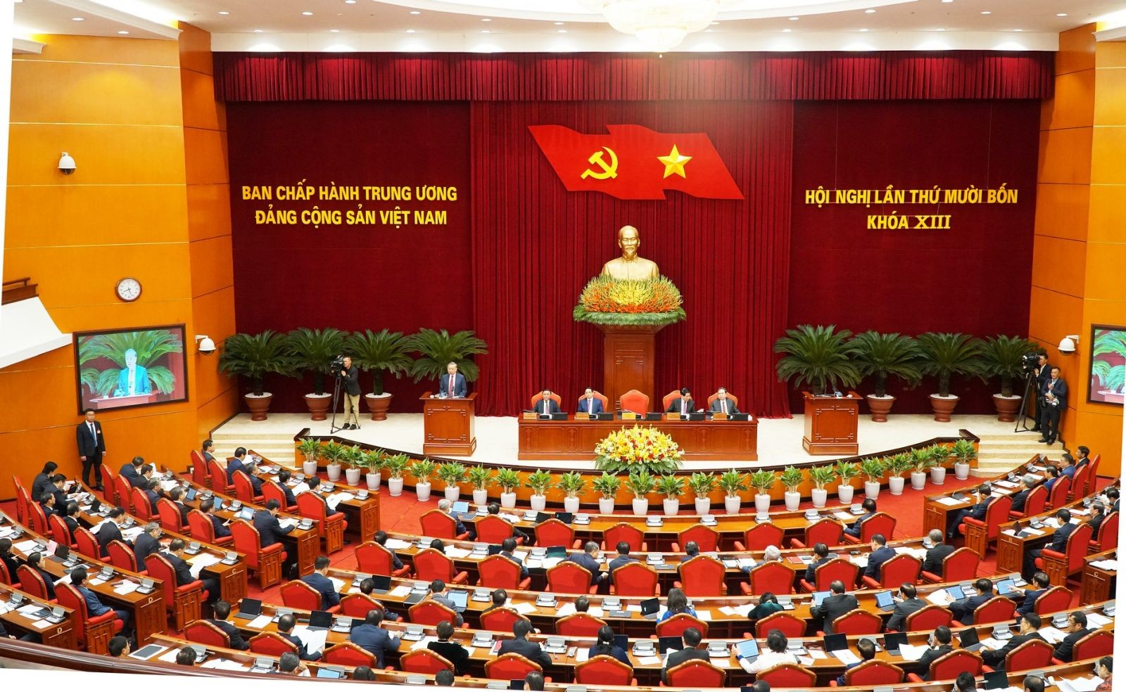 Ông Trần Sỹ Thanh giữ chức Chủ nhiệm Ủy ban Kiểm tra Trung ương - Ảnh 1.