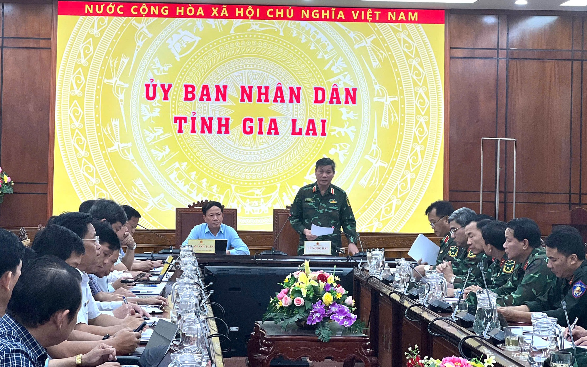 Chủ tịch tỉnh Gia Lai đề nghị Quân khu 5 hỗ trợ chống bão Kalmaegi