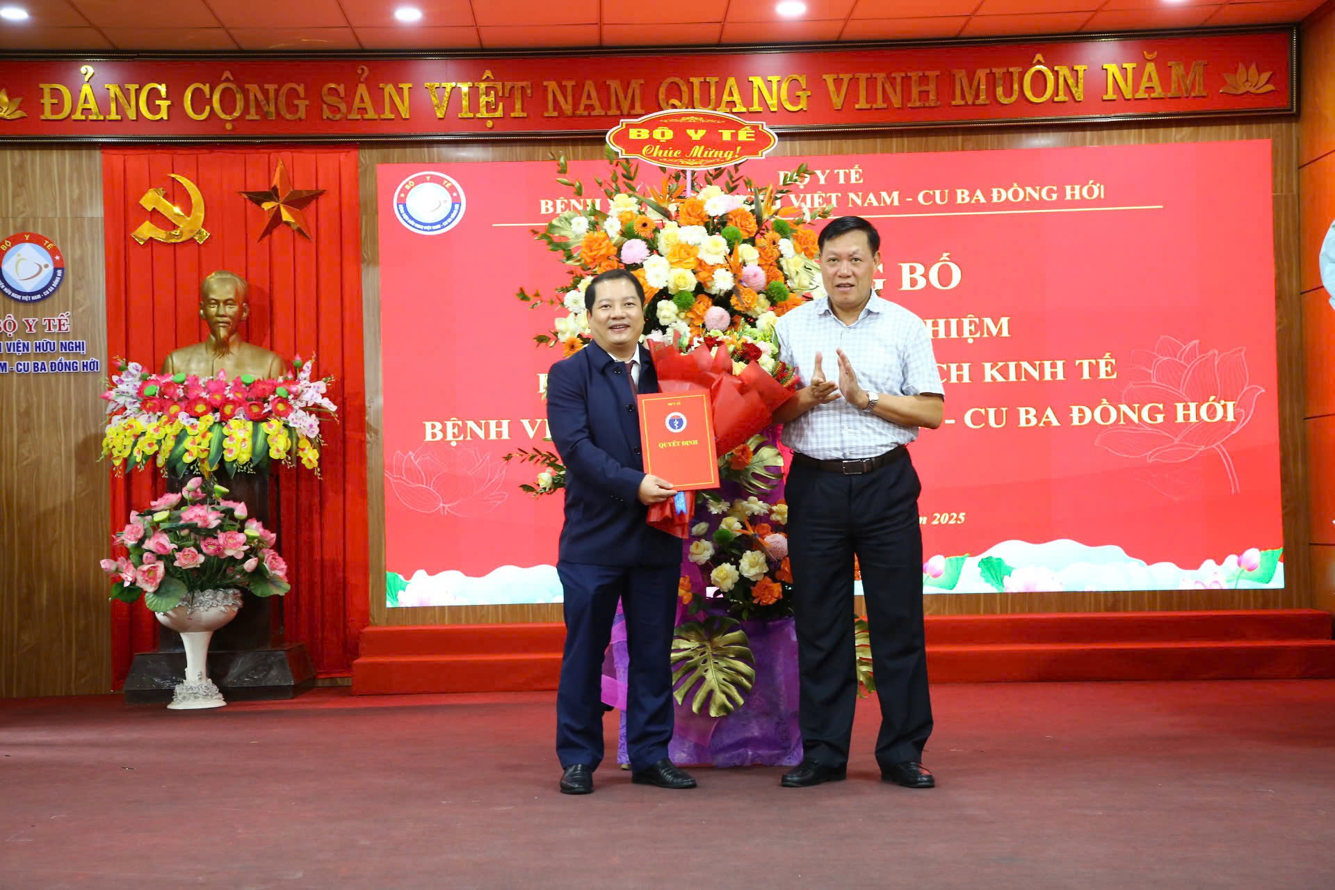 Bệnh viện Hữu nghị Việt Nam - Cu Ba Đồng Hới c&oacute; Ph&oacute; Gi&aacute;m đốc 45 tuổi - Ảnh 1.