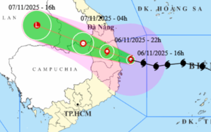 Bão số 13 Kalmaegi giật cấp 16, cách Quy Nhơn 90 km, dự báo đổ bộ từ 18-22 giờ tối nay
