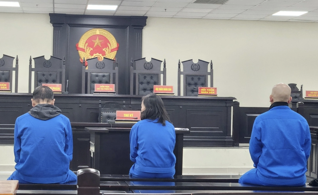 Nhận 26 tỉ đồng Lừa đảo chiếm đoạt t&agrave;i sản tại TAND Tối cao - Ảnh 1.