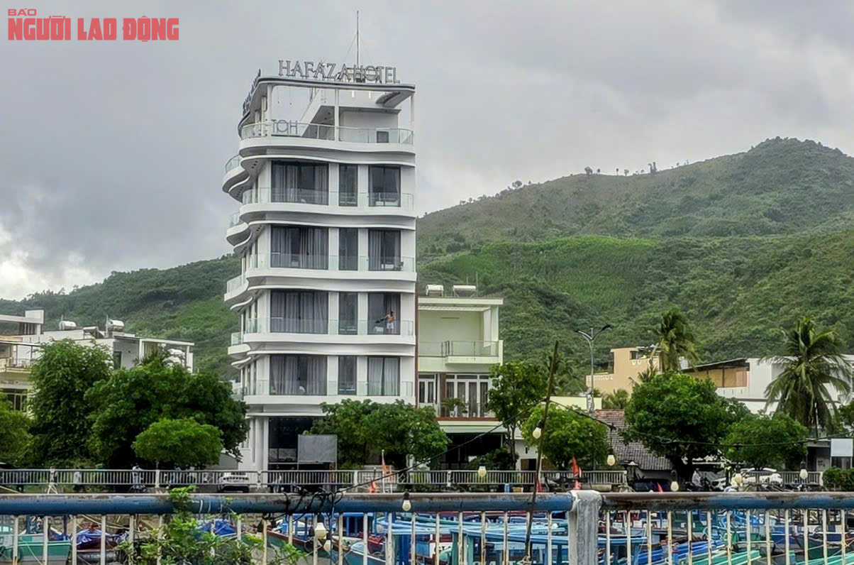 "Ch&aacute;y" ph&ograve;ng kh&aacute;ch sạn khi người d&acirc;n đi tr&aacute;nh b&atilde;o số 13 Kalmeagi - Ảnh 1.