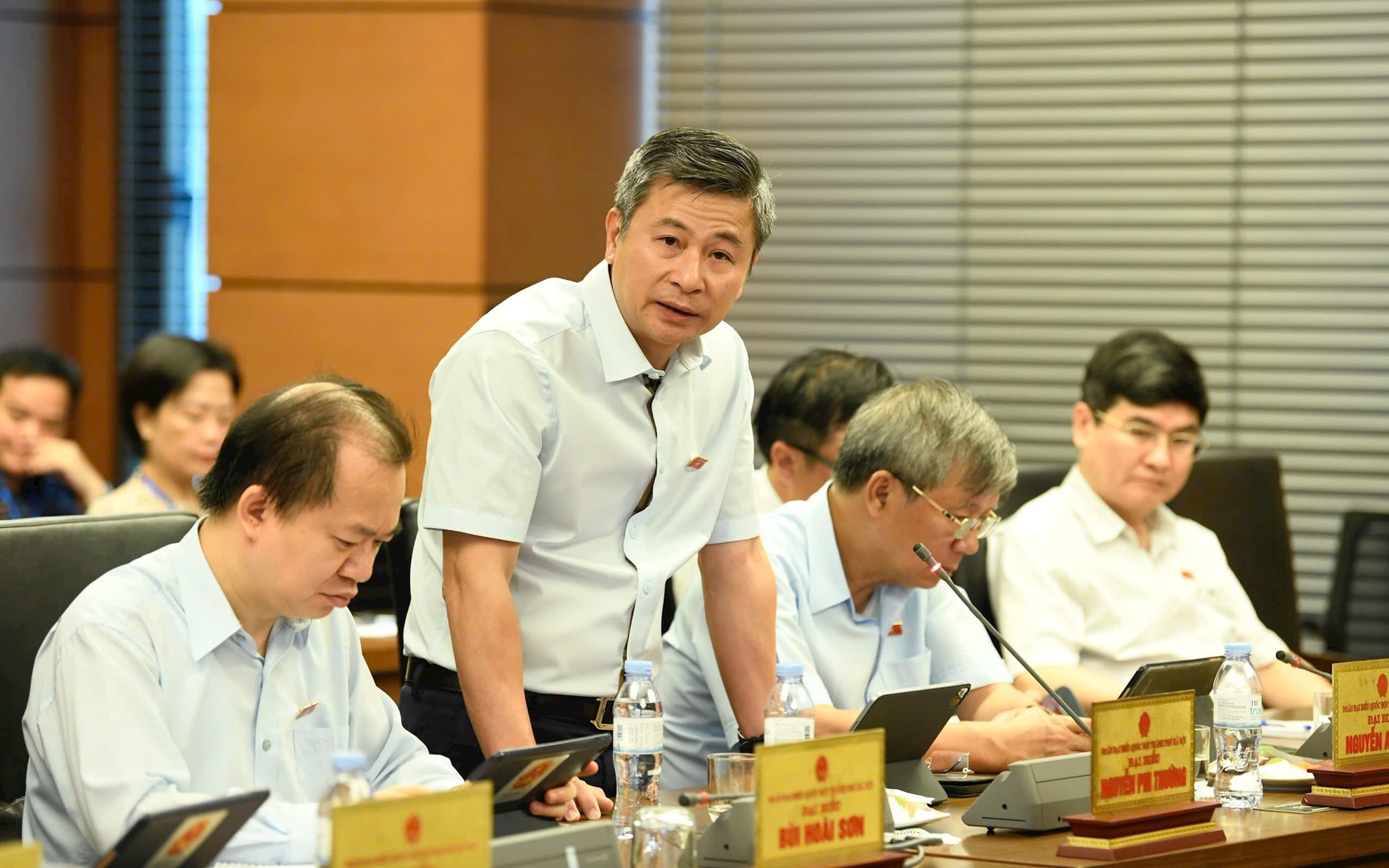 Đại biểu Quốc hội đề xuất quy định khu đô thị mới phải có trạm sạc xe điện