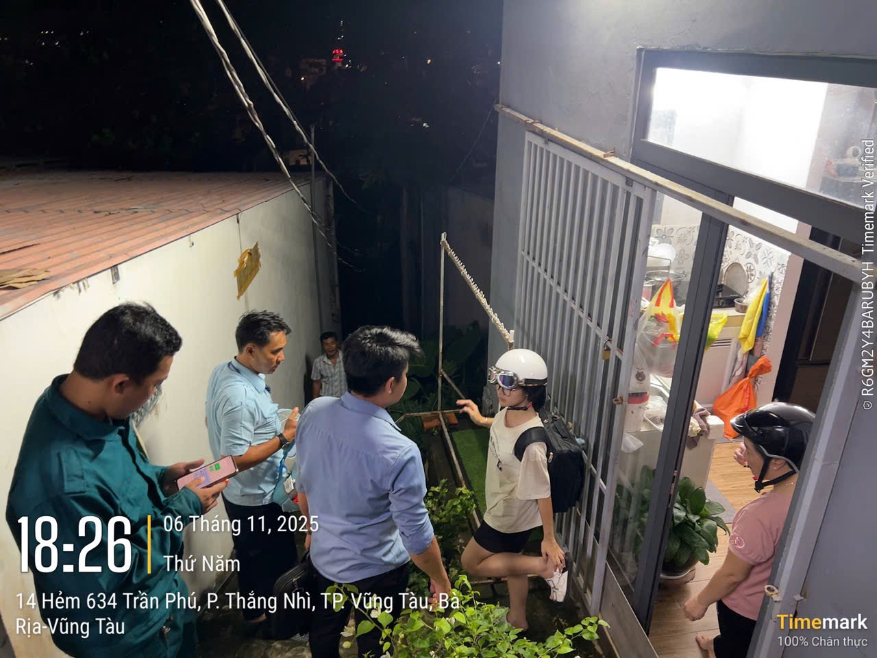 Ngay trong đ&ecirc;m, Vũng T&agrave;u di dời 81 người khỏi khu vực c&oacute; nguy cơ sạt lở - Ảnh 3.