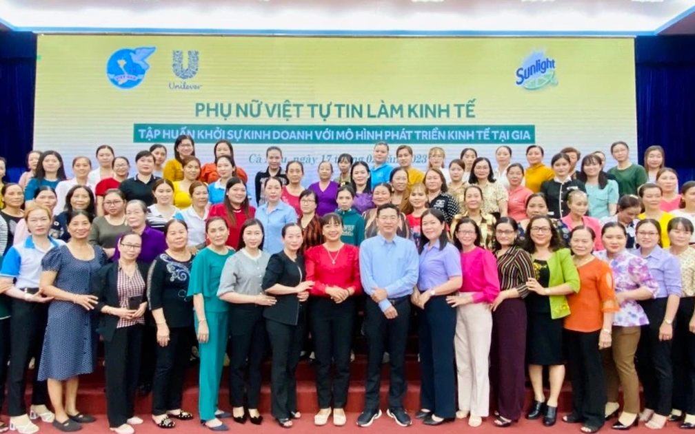 Ba thập kỷ cùng phụ nữ Việt Nam kiến tạo hành trình tự tin, tự chủ và tự hào